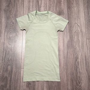 Lulelemon Swiftly Tech Short Sleeve